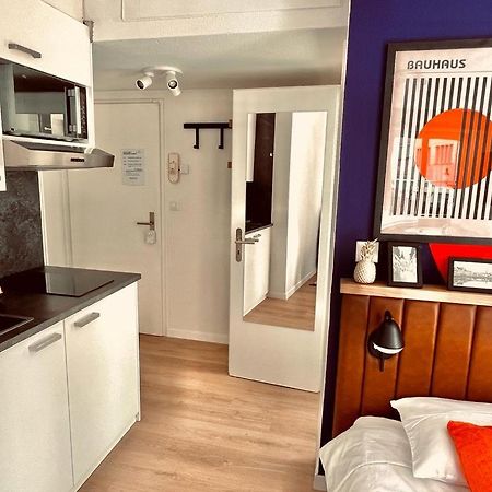 Cozy Studio Apartment Unit 12 In Center Of Zurich Exterior photo